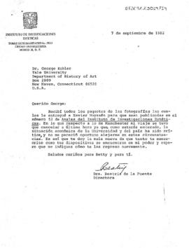 Carta de Beatriz de la Fuente en la que acusa de recibido material fotográfico para artículo